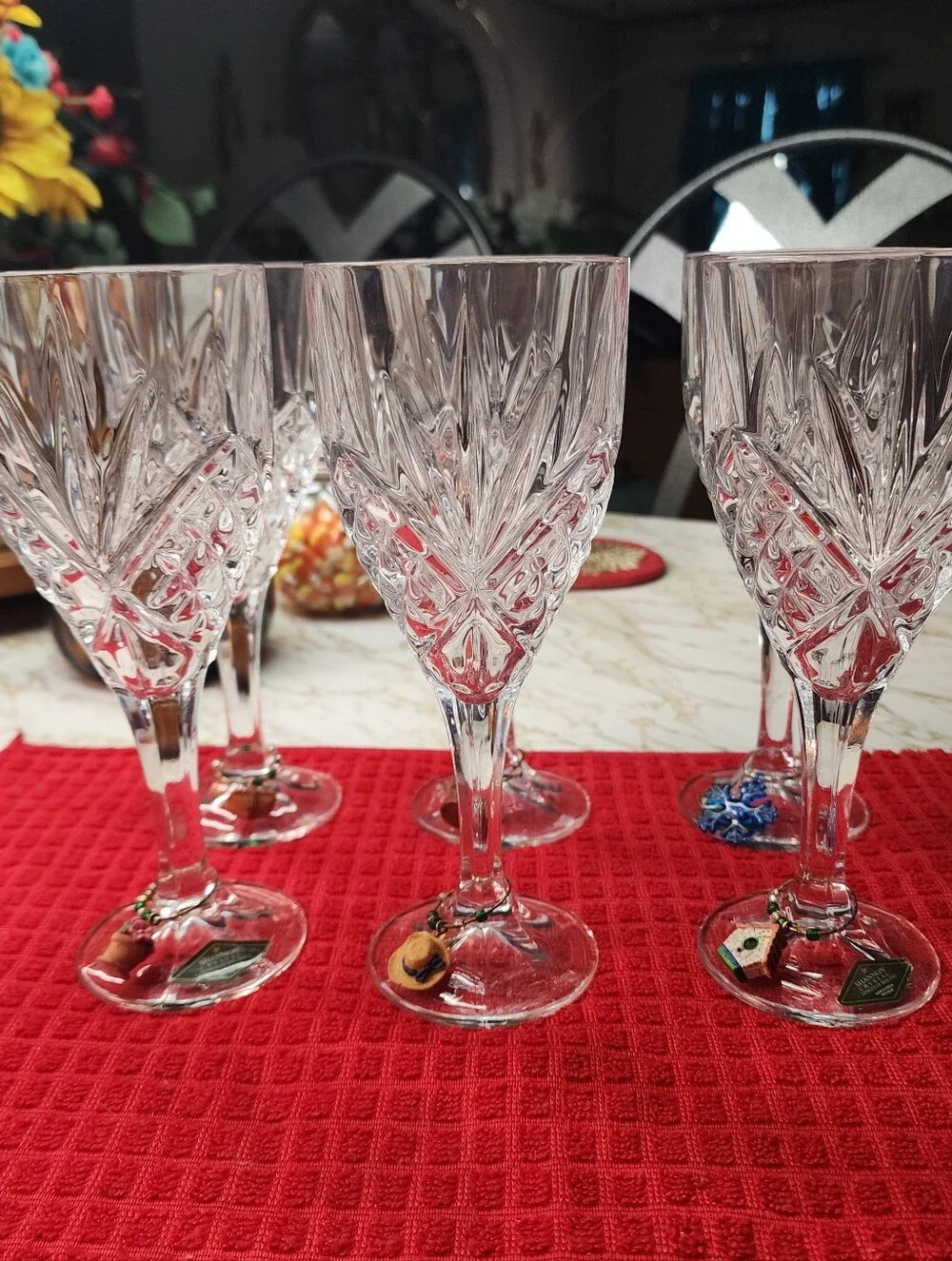 SHANNON CRYSTAL DESIGNS OF IRELAND. (Set Of 6 Wine Goblets.)